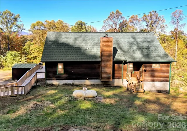 Photo 4 of Single family home for sale at 1970 Old Country Rd, Waynesville, NC 28786 | MLS# 4439199 | Listing updated on 2026-10-30
