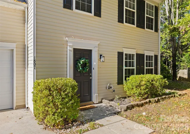 Photo 1 of Single family home for sale at 1807 Endeavor Ln, Clover, SC 29710 | MLS# 4439223 | Listing updated on 2026-10-30