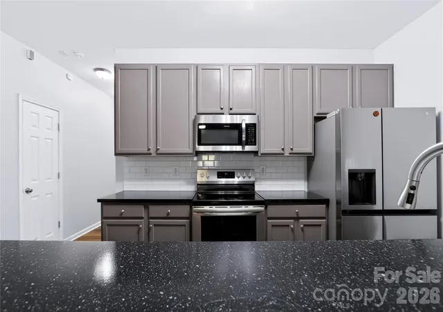 Photo 4 of Townhouse for sale at 7741 Abigail Glen Dr, Charlotte, NC 28212 | MLS# 4439227 | Listing updated on 2026-10-30