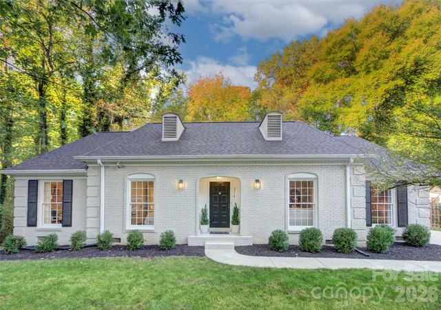 Photo 1 of Single family home for sale at 9716 Hinson Dr, Matthews, NC 28105 | MLS# 4439237 | Listing updated on 2026-10-31