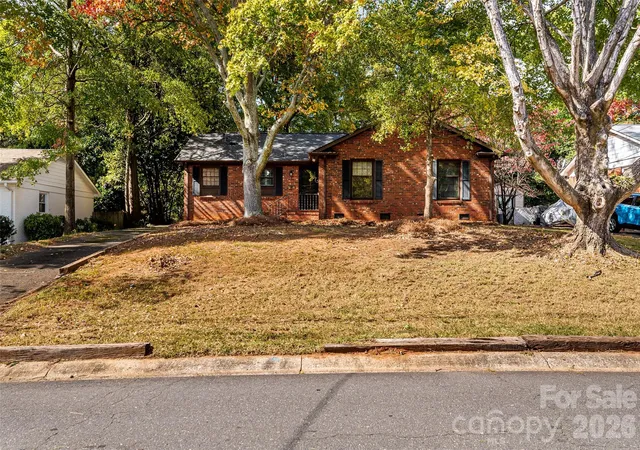 Single family home for sale at 6730 Brookcrest Dr, Charlotte, NC 28210 | MLS# 4439275