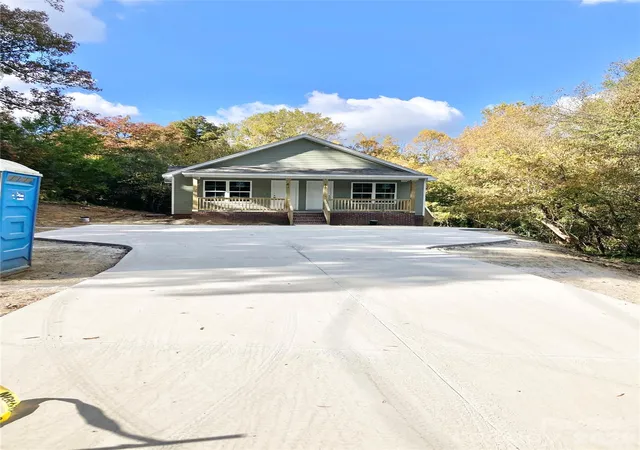 Photo 2 of House for sale at 610 / 612 Hudson Ave, Spencer, NC 28159 | MLS# 4439284 | Listing updated on 2026-10-30