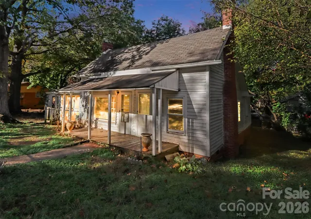Single family home for sale at 19501 Meridian St, Cornelius, NC 28031 | MLS# 4439331