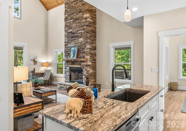 Photo 4 of Single family home for sale at 260 Hunnicut Mountain Rd, Marion, NC 28752 | MLS# 4439348 | Listing updated on 2026-10-30