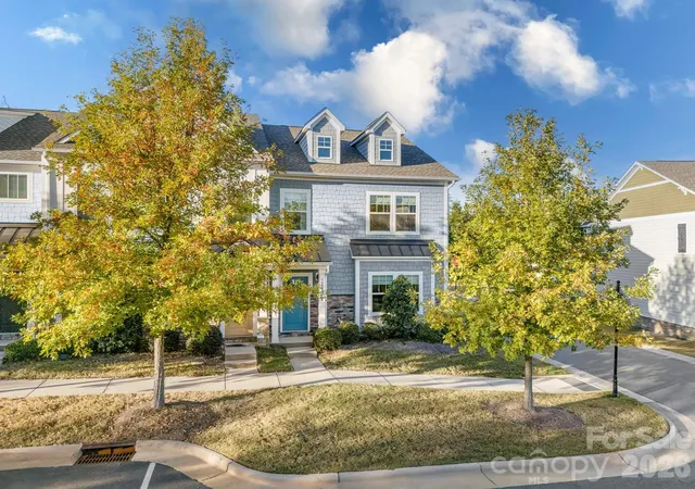 Townhouse for sale at 15041 Meacham Farm Dr, Huntersville, NC 28078 | MLS# 4439363