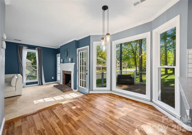 Photo 3 of Single family home for sale at 612 Grays Crk Ln, Charlotte, NC 28214 | MLS# 4439414 | Listing updated on 2026-10-31