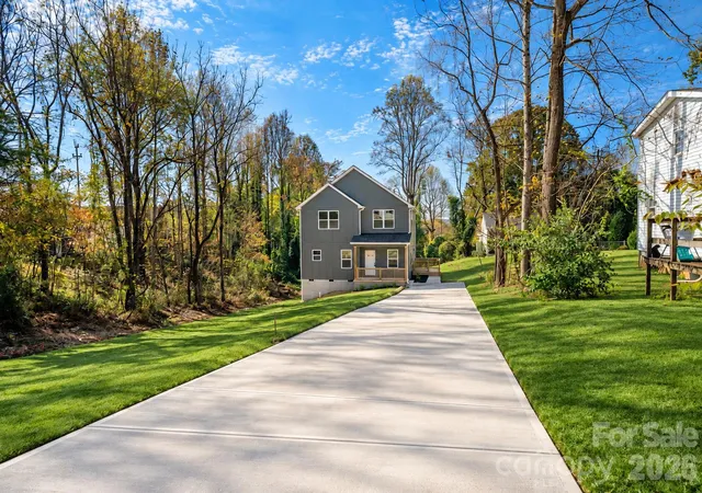 Photo 1 of Single family home for sale at 707 Hillcrest St Nw, Lenoir, NC 28645 | MLS# 4439445 | Listing updated on 2026-10-30