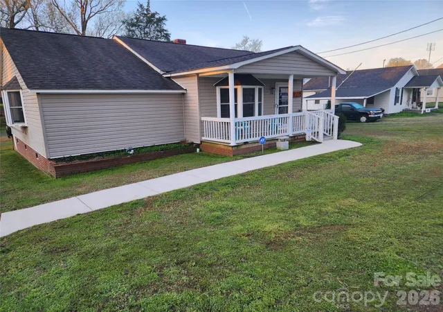 Single family home for sale at 314 E 20th Street, Kannapolis, NC 28083 | MLS# 4439457