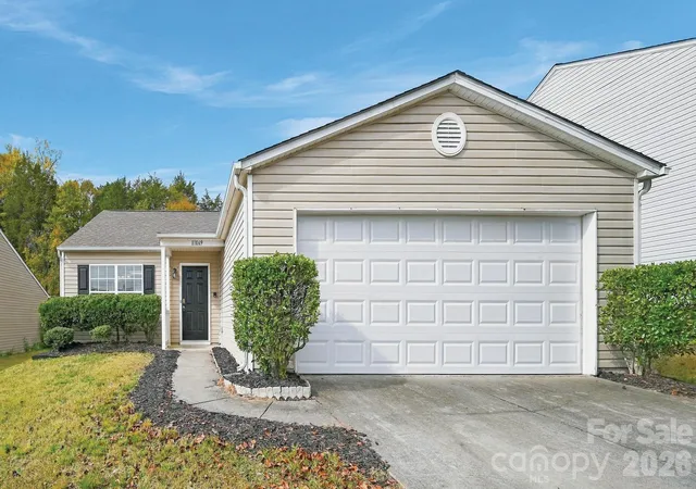 Photo 1 of Single family home for sale at 11069 Dry Stone Dr, Huntersville, NC 28078 | MLS# 4439469 | Listing updated on 2026-10-30