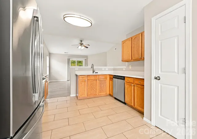Photo 4 of Single family home for sale at 11069 Dry Stone Dr, Huntersville, NC 28078 | MLS# 4439469 | Listing updated on 2026-10-30