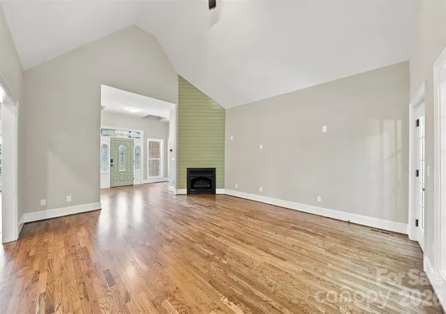 Photo 4 of Single family home for sale at 3442 Sourwood Ct, Lincolnton, NC 28092 | MLS# 4439472 | Listing updated on 2026-10-30