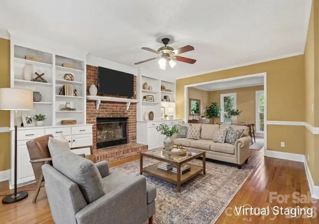 Photo 4 of Single family home for sale at 4608 Sarandon Ct, Charlotte, NC 28215 | MLS# 4439484 | Listing updated on 2026-10-30
