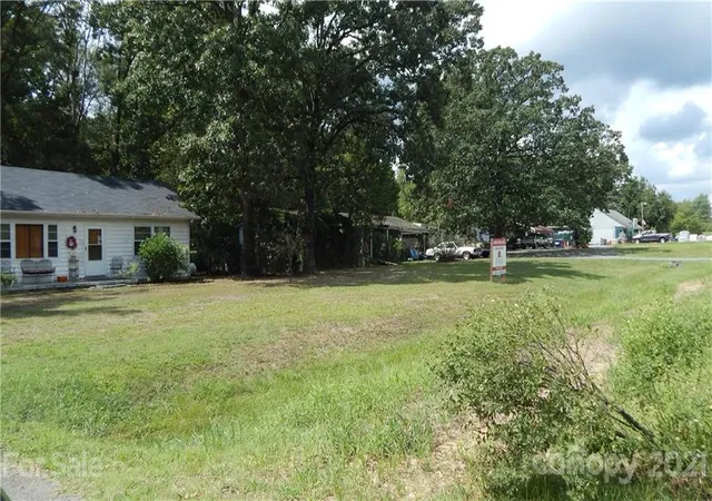 1st image of 14404 Lawyers Rd, Matthews, NC 28104 | MLS# 3377152