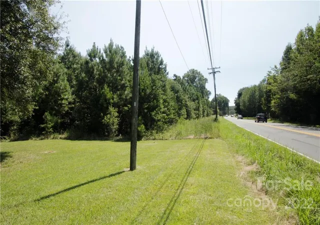 4th image of 10003 Idlewild Rd, Matthews, NC 28105 | MLS# 3574035