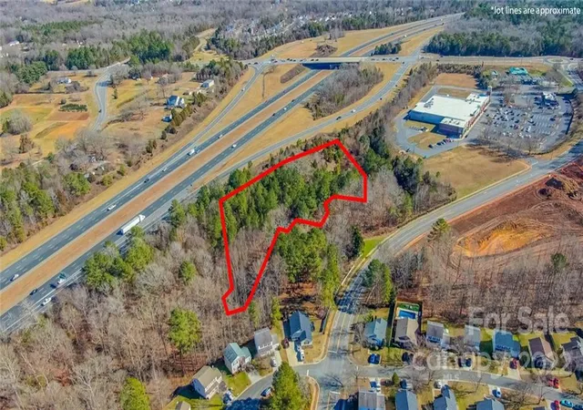 15th image of 8112 Cambridge Commons Dr, Charlotte, NC 28215 | MLS# 3808140