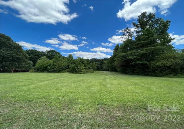Photo 2 of Single family home for sale at 2108 Stallings Rd, Matthews, NC 28104 | MLS# 3859546 | Listing updated on 2026-04-15