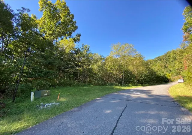 2nd image of 46 Holmstead Dr #46, Lake Lure, NC 28746 | MLS# 3909229