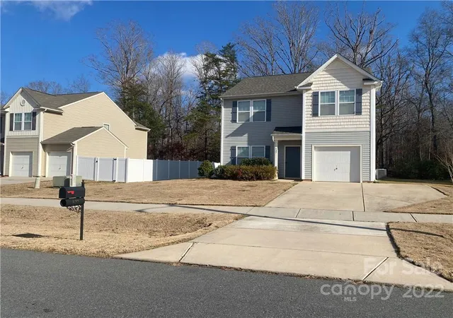 1st image of 527 Smokehouse Ln, Albemarle, NC 28001 | MLS# 3929935