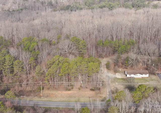 Photo 1 of Multi family home for sale at 651, 655 659 Dallas Stanley Hwy, Dallas, NC 28034 | MLS# 3933079 | Listing updated on 2026-05-04