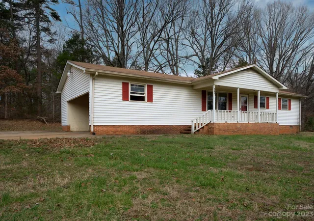 Listing Photo 4 - Condo for sale in building located at 651 655 659 Dallas Stanley Hwy, Dallas, NC 28034