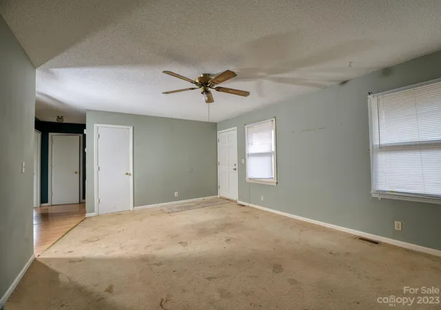 Listing Photo 5 - Condo for sale in building located at 651 655 659 Dallas Stanley Hwy, Dallas, NC 28034