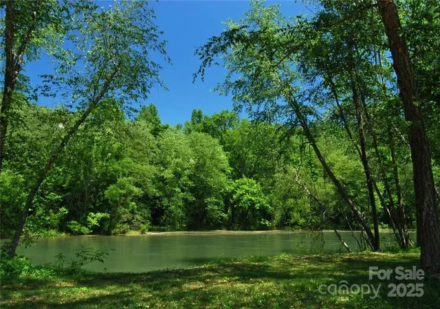 5th image of 2482 Paddock Cir, Morganton, NC 28655 | MLS# 3939167