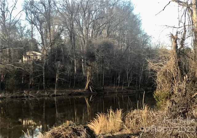 5th image of 605 Dallas Stanley Hwy, Dallas, NC 28034 | MLS# 3939336