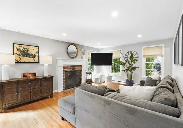 5th image of 1 Castle Rd, Medway, MA 02053 | MLS# 73537466