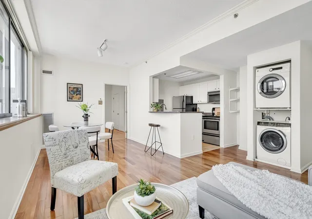 4th image of 169 Monsignor Obrien Hwy #715, Cambridge, MA 02141 | MLS# 73556204