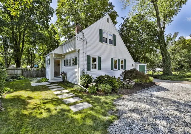 Photo 1 of Single family home for sale at 381 Willow St, Mansfield, MA 02048 | MLS# 73568883 | Listing updated on 2026-09-07