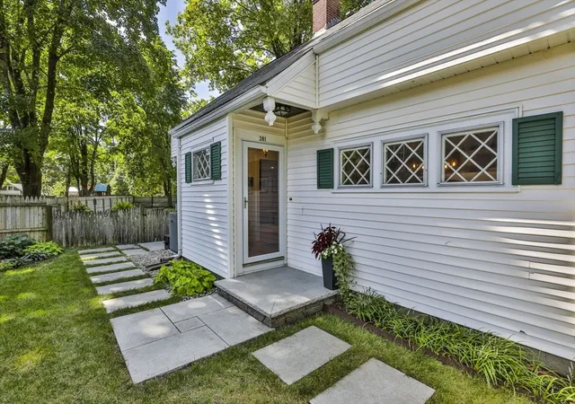 Photo 3 of Single family home for sale at 381 Willow St, Mansfield, MA 02048 | MLS# 73568883 | Listing updated on 2026-09-07