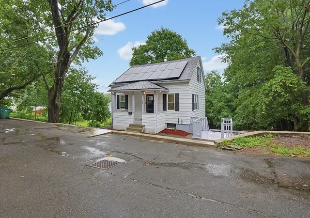 Homes for sale in Fitchburg, MA | 30 Clark Road, Fitchburg, MA 01420 | MLS# 73547778