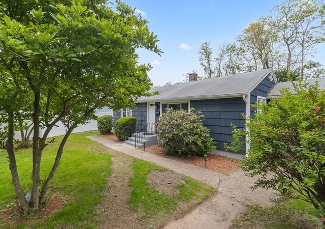 Homes for sale in Worcester, MA | 5 Phoenix St, Worcester, MA 01604 | MLS# 73523793