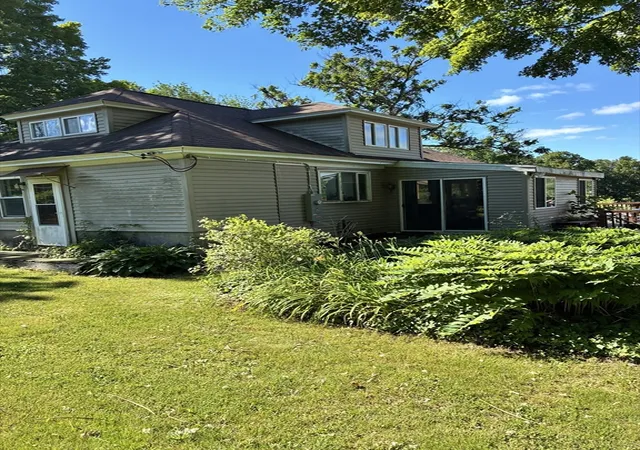 Homes for sale in Pomfret, CT | 514 Mashamoquet Rd, Pomfret, CT 06259 | MLS# 73539255