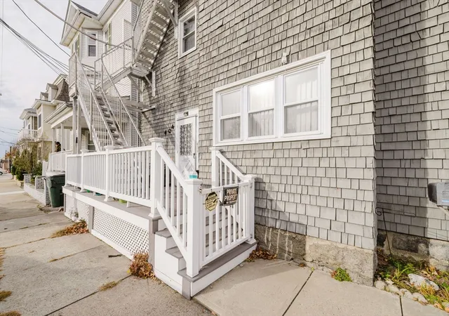 2nd image of 404 Bradford Ave, Fall River, MA 02721 | MLS# 73452703
