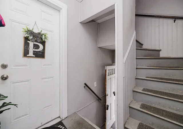 42nd image of 404 Bradford Ave, Fall River, MA 02721 | MLS# 73452703