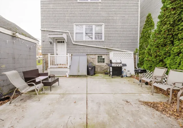 5th image of 404 Bradford Ave, Fall River, MA 02721 | MLS# 73452703