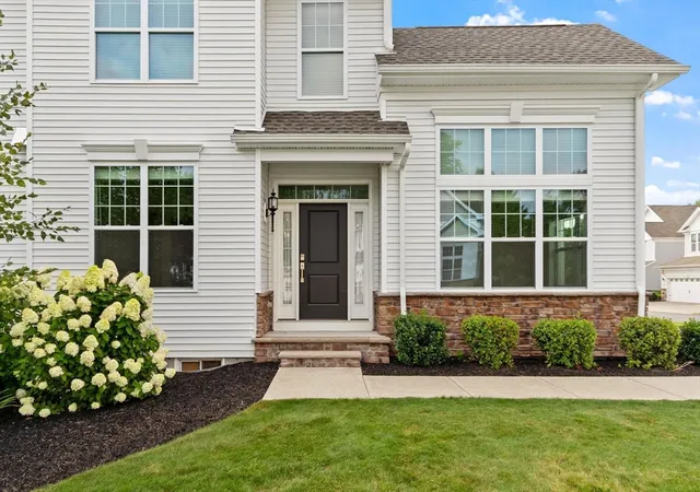 1st image of 2 Phoebe St #2, Methuen, MA 01844 | MLS# 73566730
