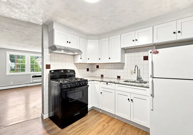 5th image of 53 N Billerica Rd, Lowell, MA 01852