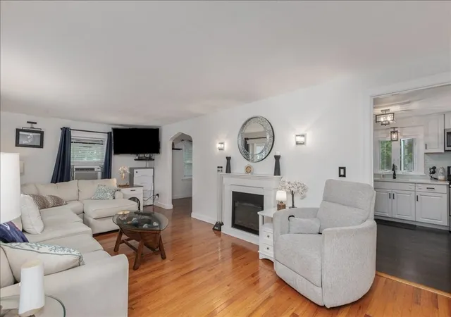 Photo 4 of Single family home for sale at 254 Cambridge Rd, Woburn, MA 01801 | MLS# 73557056 | Listing updated on 2026-09-12