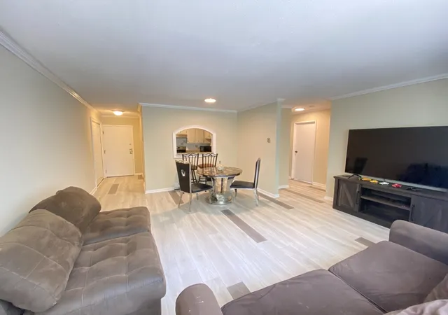 1st image of 11 Weld Street #27, Framingham, MA 01702 | MLS# 73566174