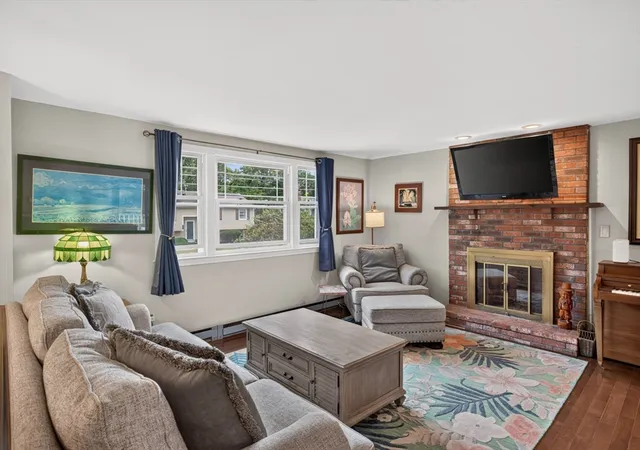 5th image of 106 Tanglewood Dr, East Falmouth, MA 02536 | MLS# 73561786