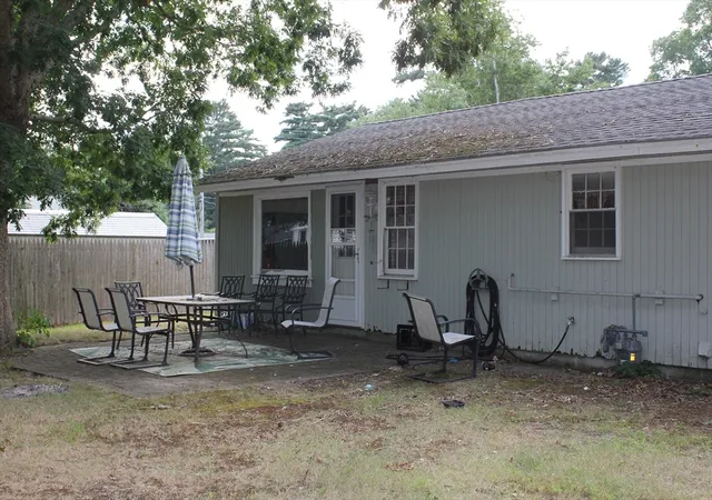 4th image of 7 Christopher Dr, Wareham, MA 02571 | MLS# 73566936