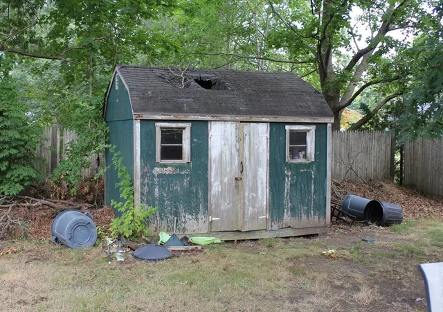 5th image of 7 Christopher Dr, Wareham, MA 02571 | MLS# 73566936