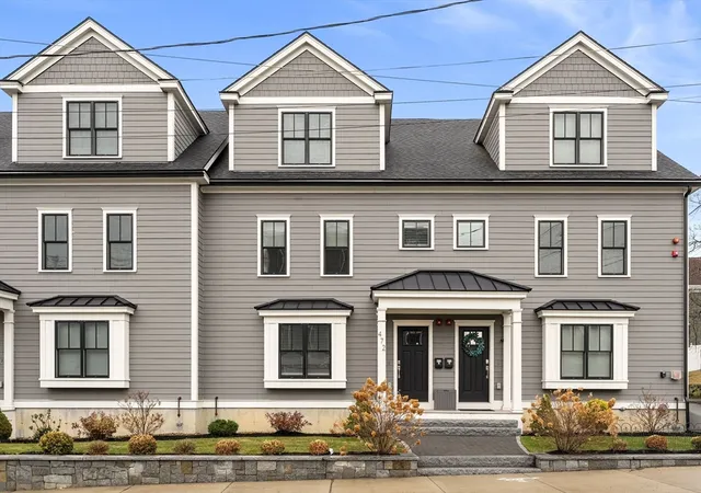 Homes for sale in Stoneham, MA | 472 Main St #C, Stoneham, MA 02180 | MLS# 73497675