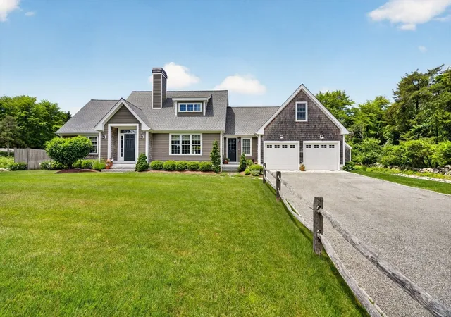 Homes for sale in South Dartmouth, MA | 7 Ledgemont Ln, South Dartmouth, MA 02748 | MLS# 73544964