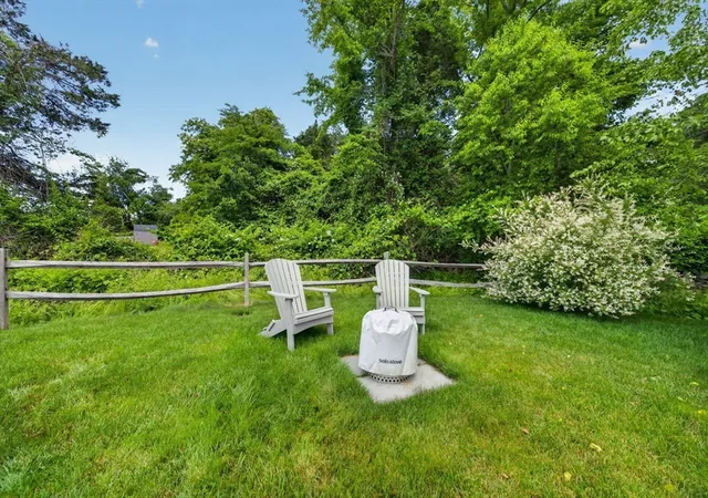 Homes for sale in South Dartmouth, MA | 7 Ledgemont Ln, South Dartmouth, MA 02748 | MLS# 73544964
