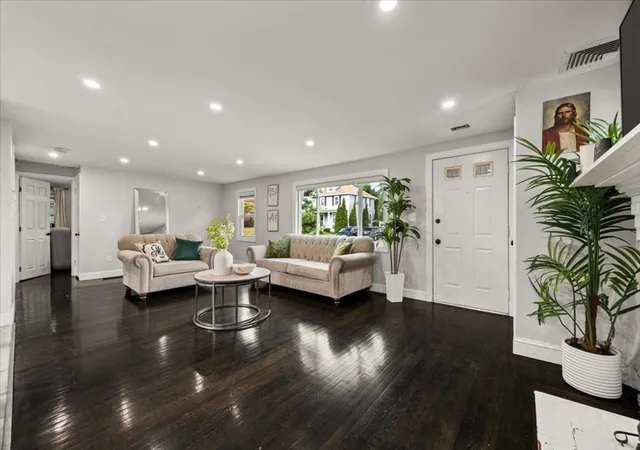 Photo 4 of Sale Pending at 131 Longwood Ave, Brockton, MA 02301 | MLS# 73568089 | Listing updated on 2026-09-23