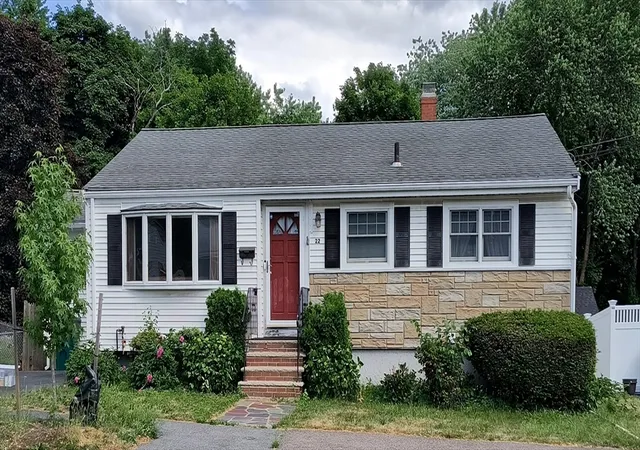 Homes for sale in Lynn, MA | 22 O'callaghan Way, Lynn, MA 01905 | MLS# 73543708