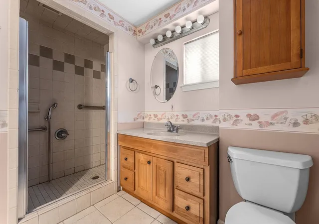 25th image of 18 Beals Cove Rd #H, Hingham, MA 02043 | MLS# 73544726